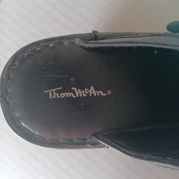 Thom‎ McAn Shoes Size 8.5 M Women's Black Leather Lightweight Slip On Clogs - Picture 4 of 8